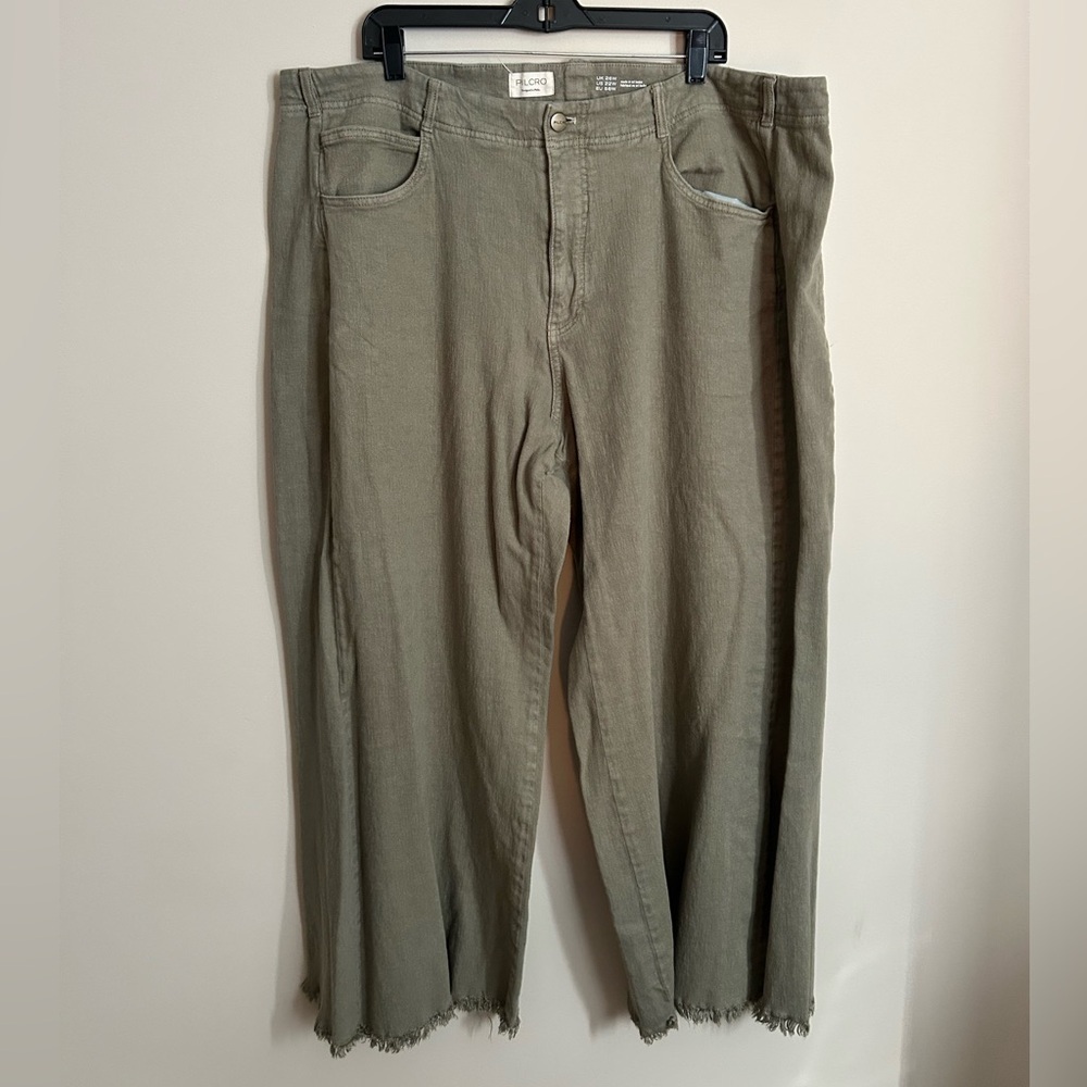 Anthro Pilcro & The Letterpress Raw Hem Green Wide Leg Pants Size 22W